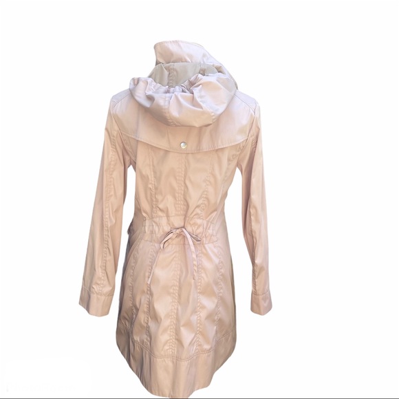 Cole Haan Longline Packable Raincoat - Picture 11 of 12